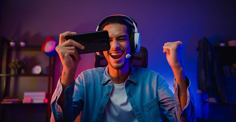 Why Gaming Now Happens on Smartphones